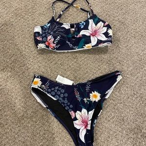 Cupshe bathing suits, never worn, size M